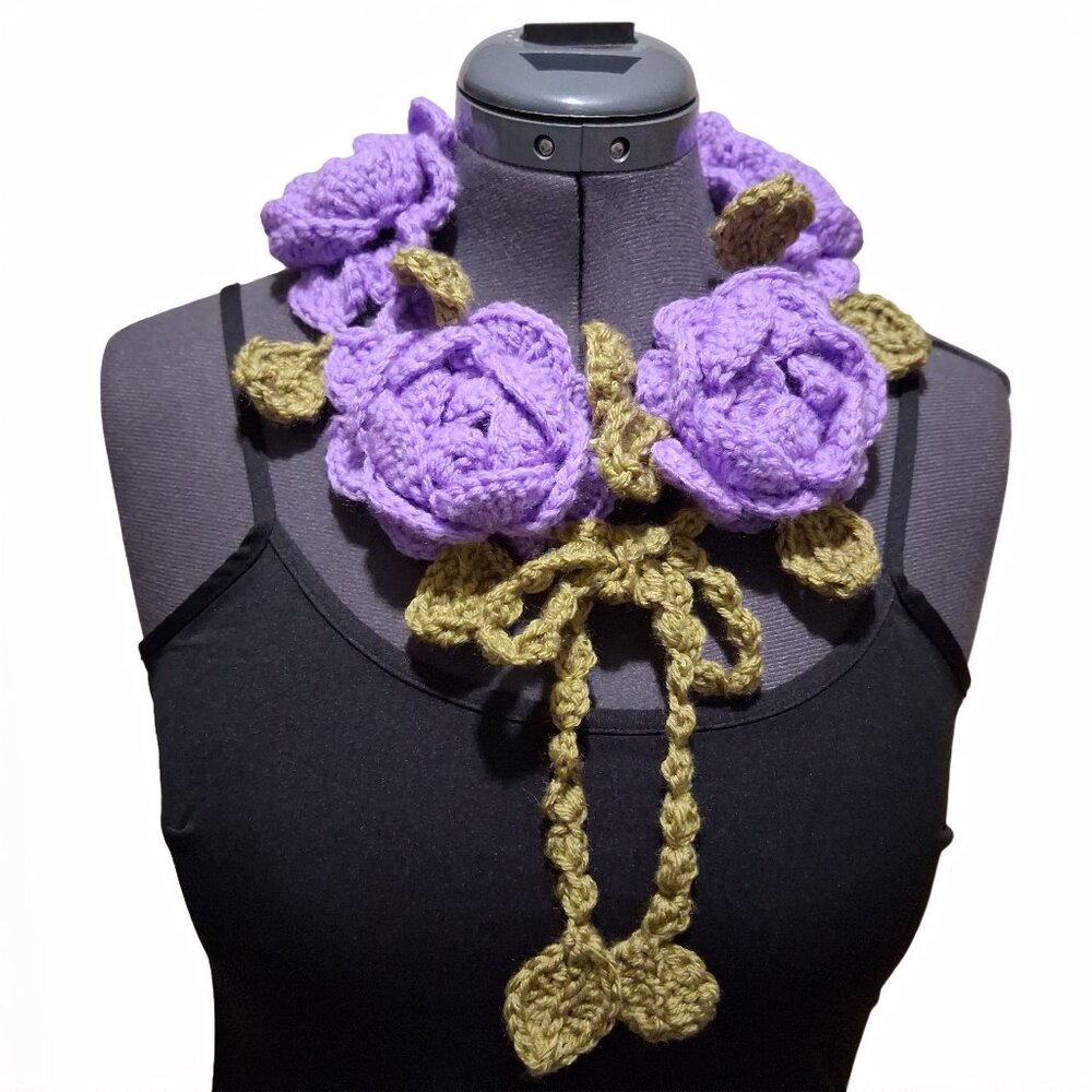Rose Necklace Scarf Neckwarmer Lilac
